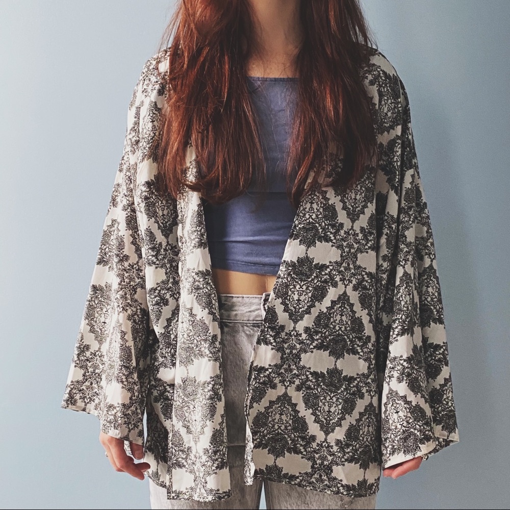 Black and white printed shrug cardigan